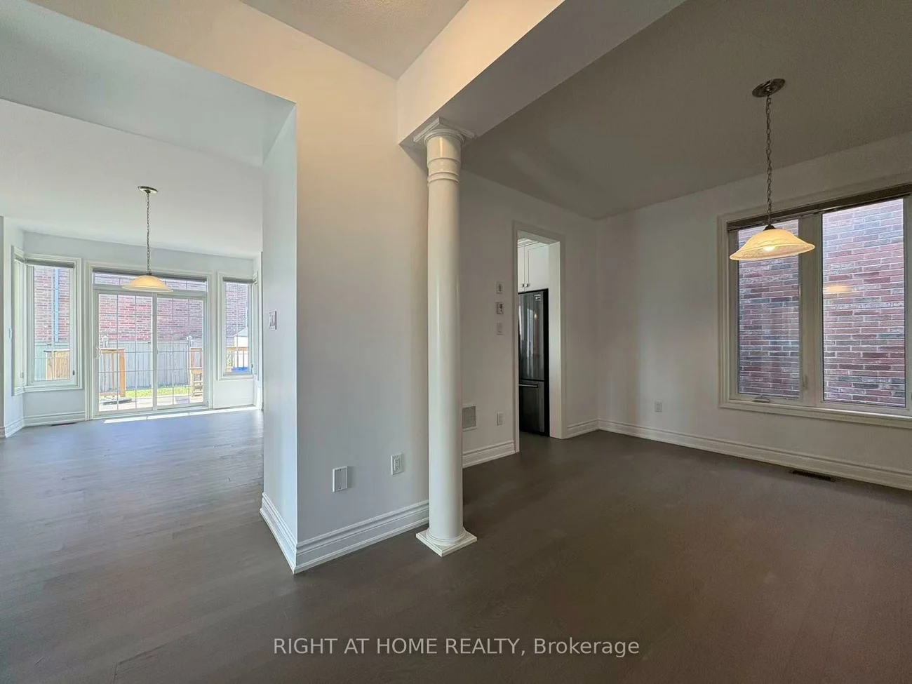 4, Empire, Bradford, Bradford West Gwillimbury