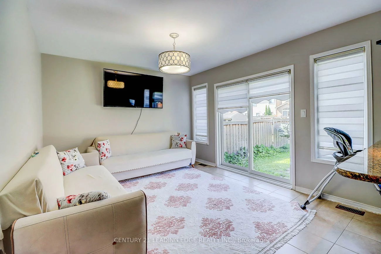 155, Webb, Bradford, Bradford West Gwillimbury