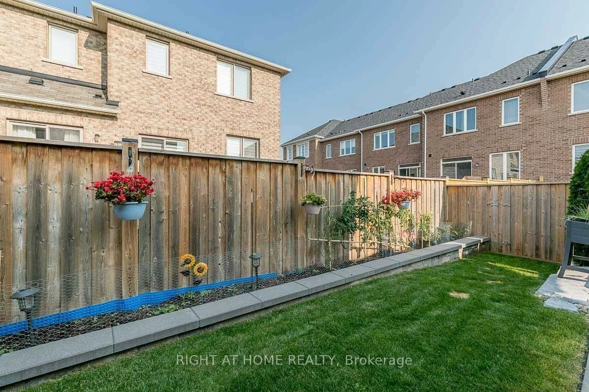 86, Selby, Bradford, Bradford West Gwillimbury