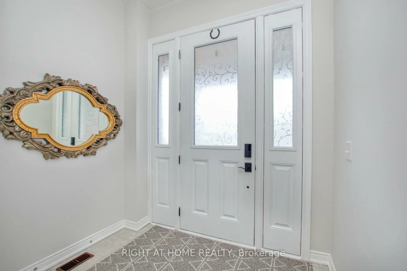 86, Selby, Bradford, Bradford West Gwillimbury