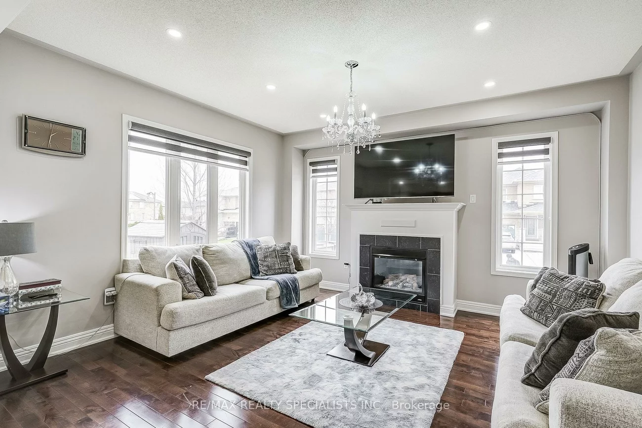 52, Richardson, Bradford, Bradford West Gwillimbury
