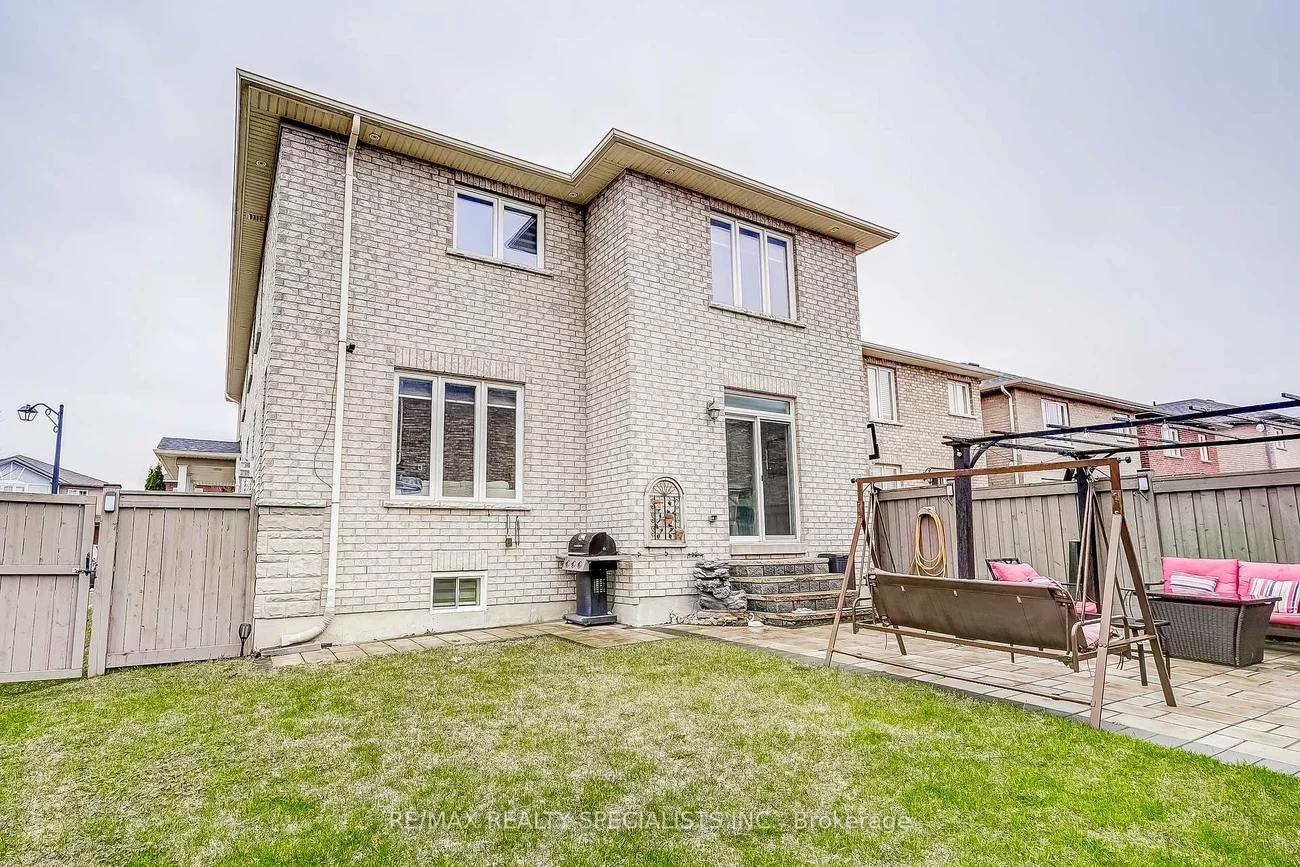 52, Richardson, Bradford, Bradford West Gwillimbury