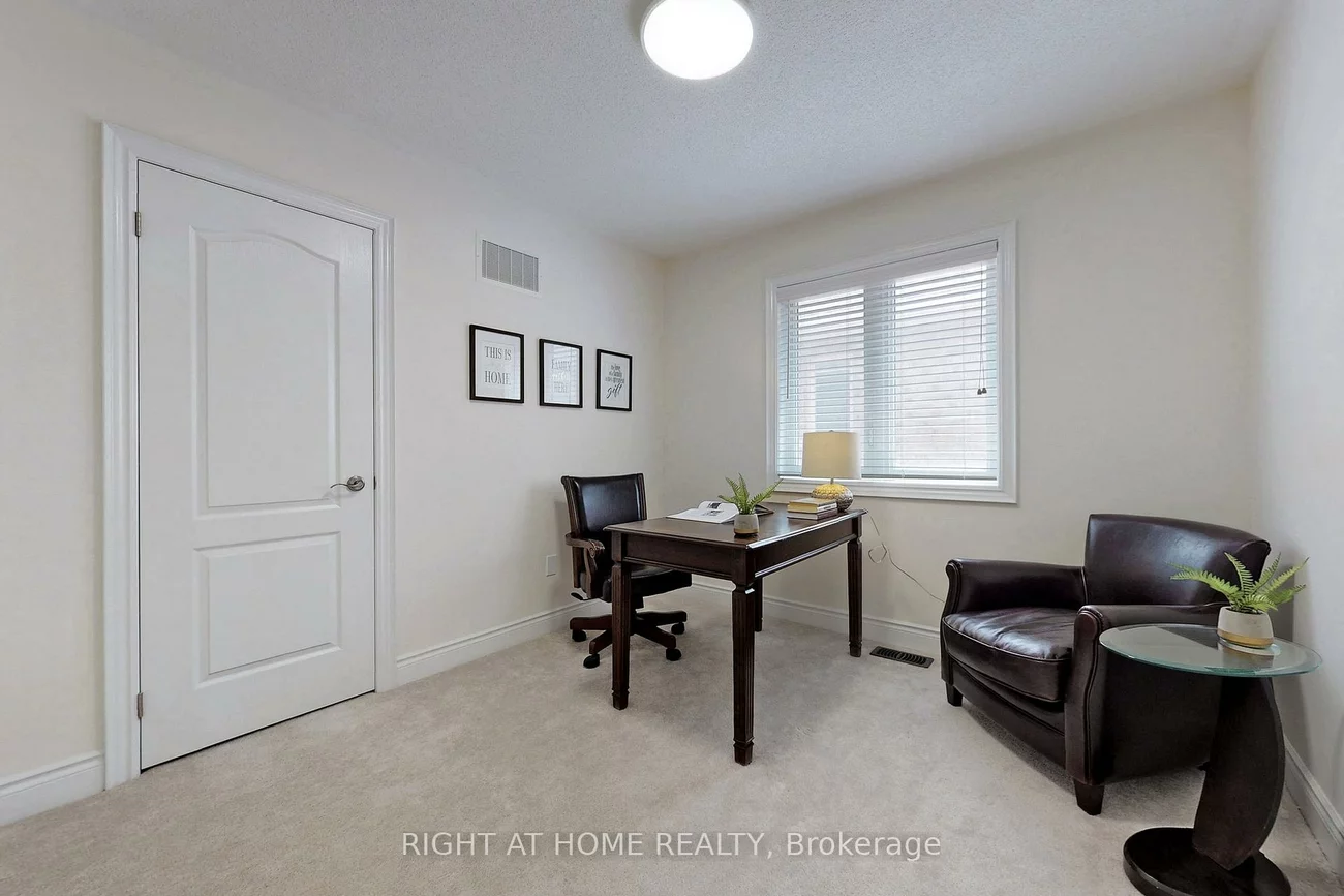 128, Milby, Bradford, Bradford West Gwillimbury