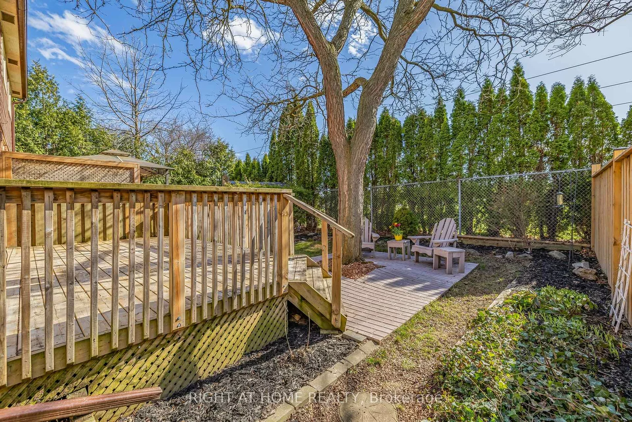 240, Collings, Bradford, Bradford West Gwillimbury