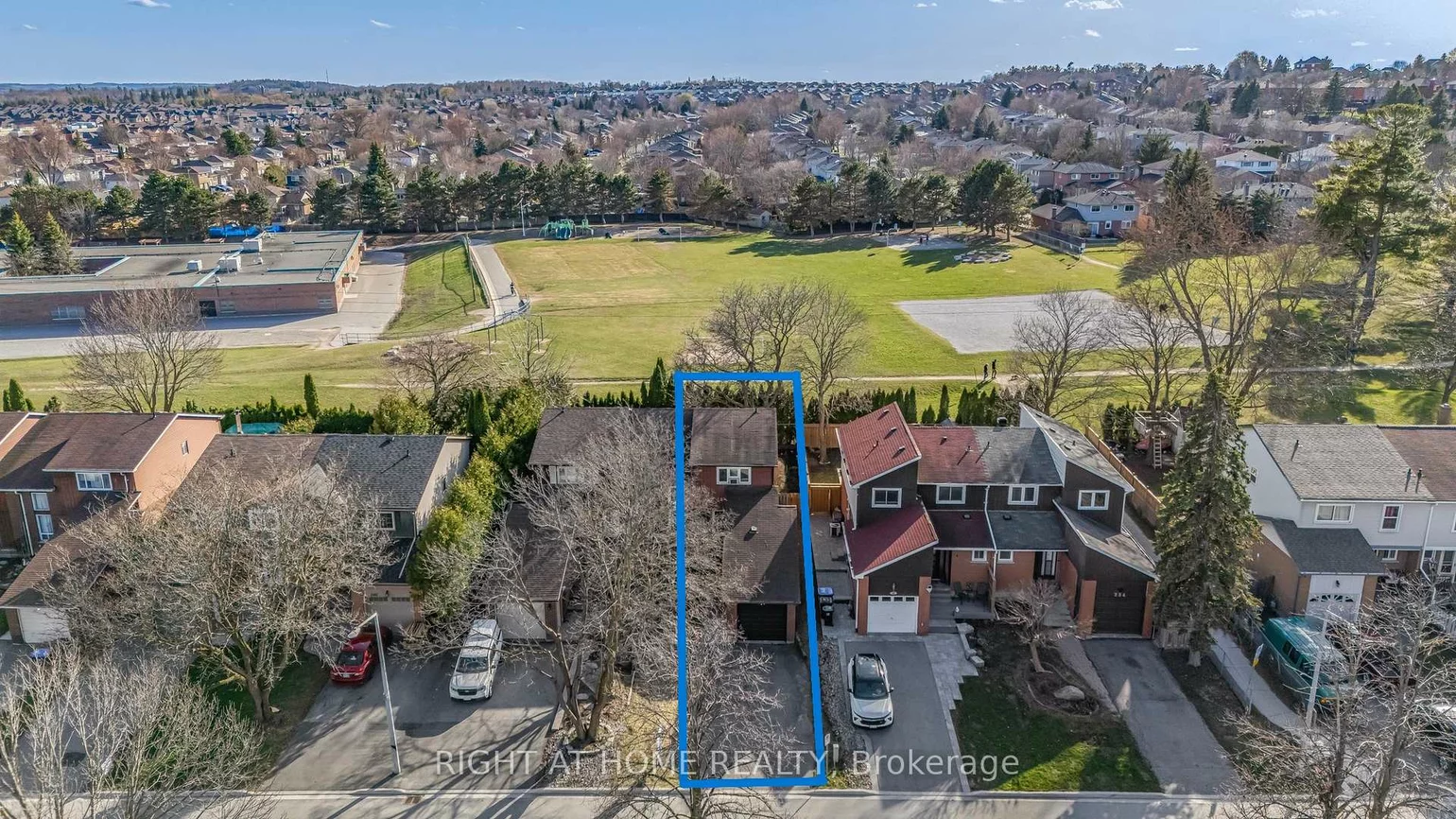 240, Collings, Bradford, Bradford West Gwillimbury