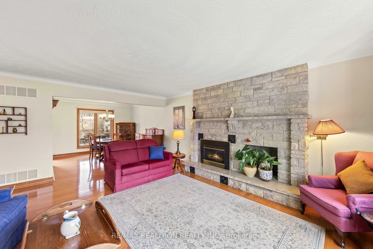 593, Simcoe, Bradford, Bradford West Gwillimbury