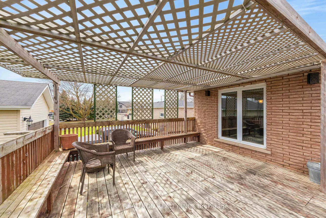 593, Simcoe, Bradford, Bradford West Gwillimbury