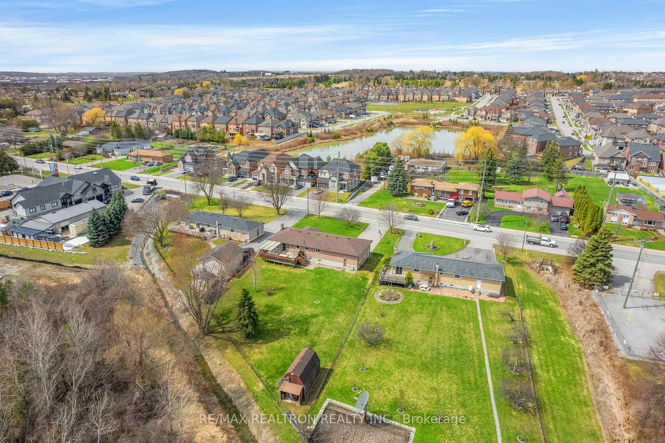 593, Simcoe, Bradford, Bradford West Gwillimbury