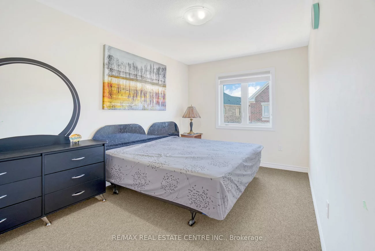 4, Westlake, Bradford, Bradford West Gwillimbury