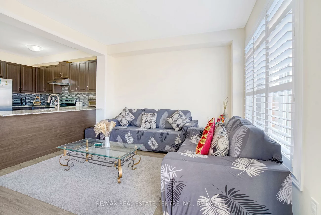 4, Westlake, Bradford, Bradford West Gwillimbury