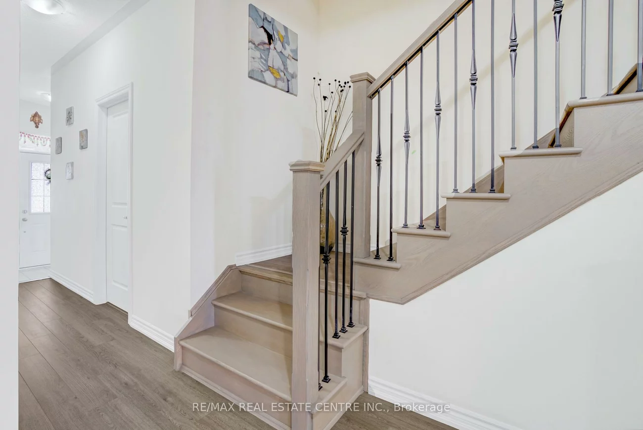4, Westlake, Bradford, Bradford West Gwillimbury