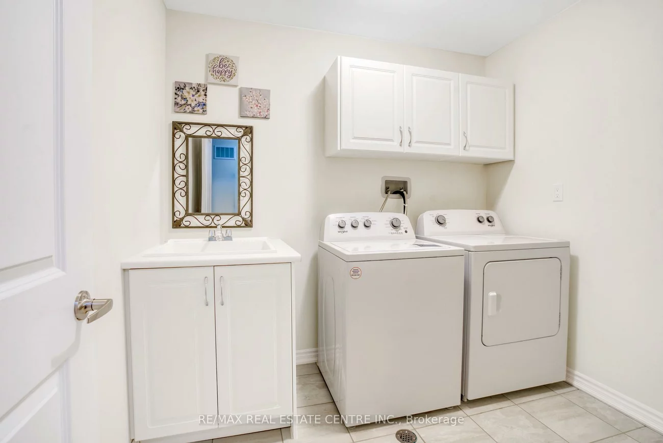 4, Westlake, Bradford, Bradford West Gwillimbury