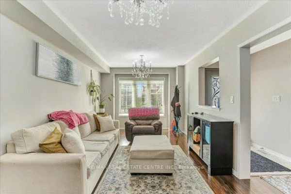 240, Armstrong, Bradford, Bradford West Gwillimbury