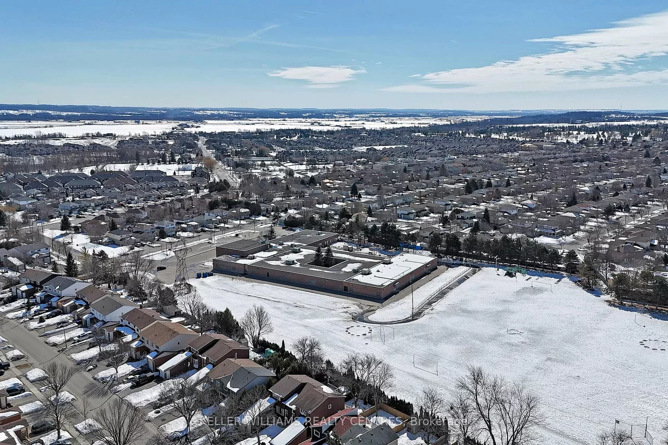 64, Kulpin, Bradford, Bradford West Gwillimbury