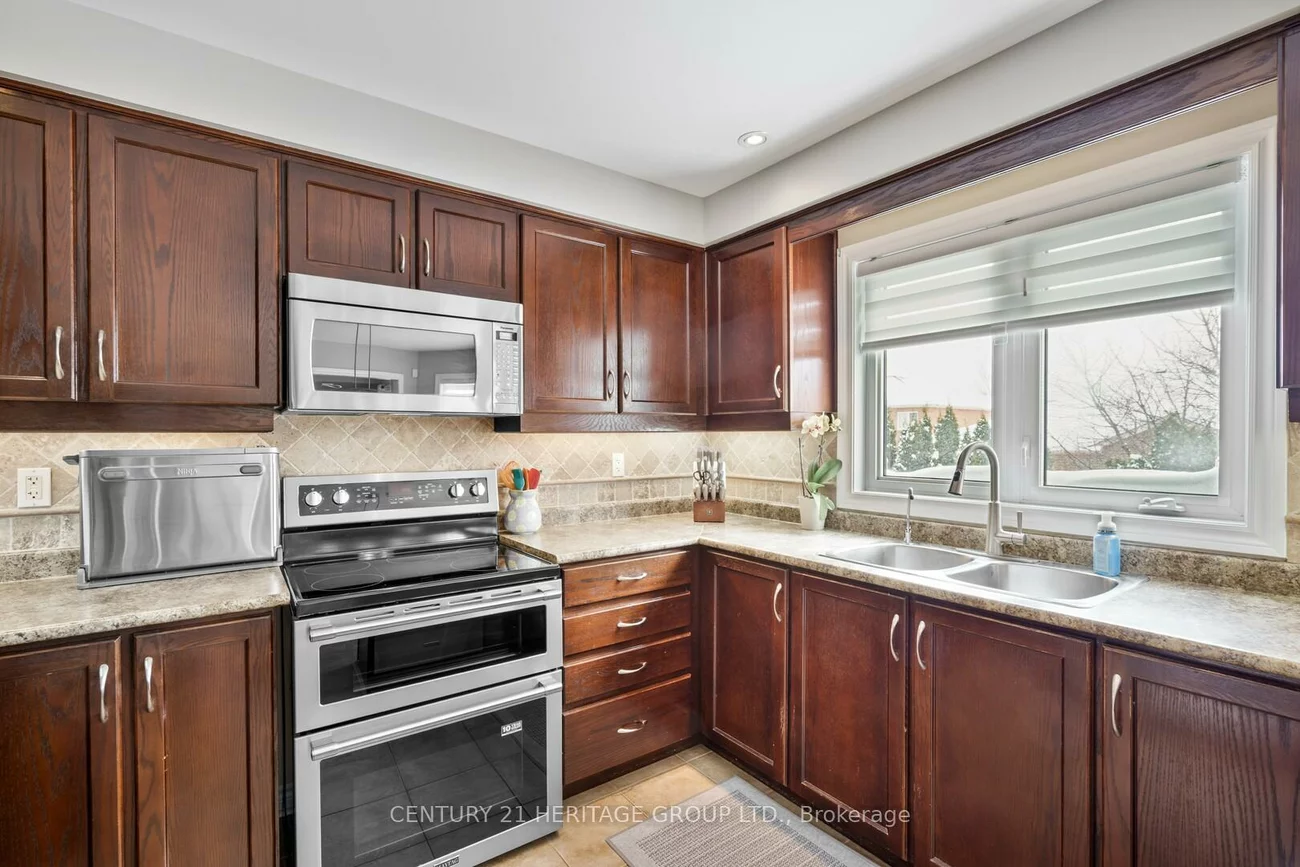 146, Metcalfe, Bradford, Bradford West Gwillimbury