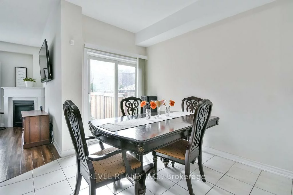55, Tyndall, Bradford, Bradford West Gwillimbury