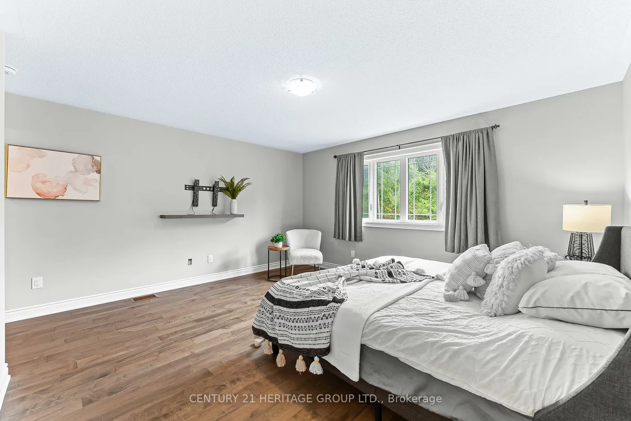 159, Chelsea, Bradford, Bradford West Gwillimbury