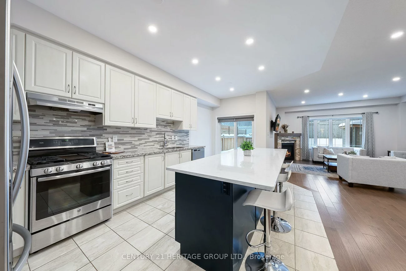 159, Chelsea, Bradford, Bradford West Gwillimbury