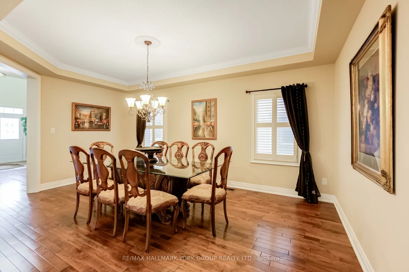 95, Chelsea, Bradford, Bradford West Gwillimbury