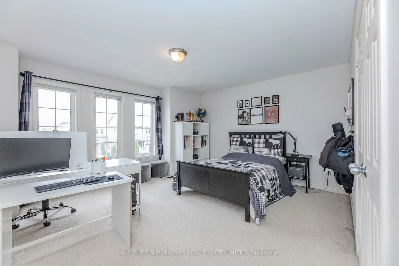 50, Romanelli, Bradford, Bradford West Gwillimbury