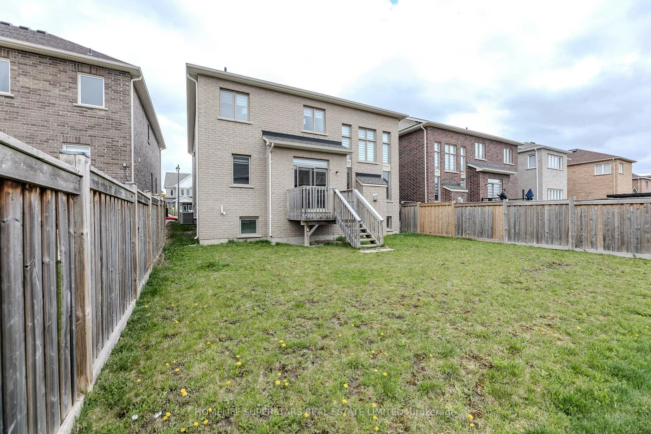 50, Romanelli, Bradford, Bradford West Gwillimbury
