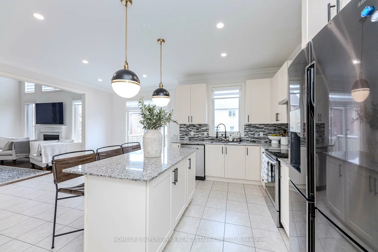 50, Romanelli, Bradford, Bradford West Gwillimbury