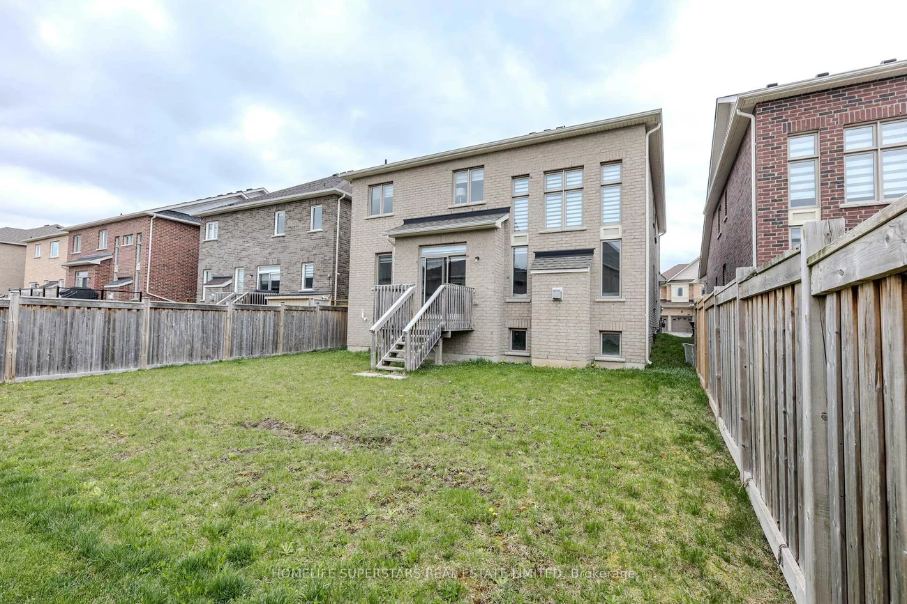 50, Romanelli, Bradford, Bradford West Gwillimbury