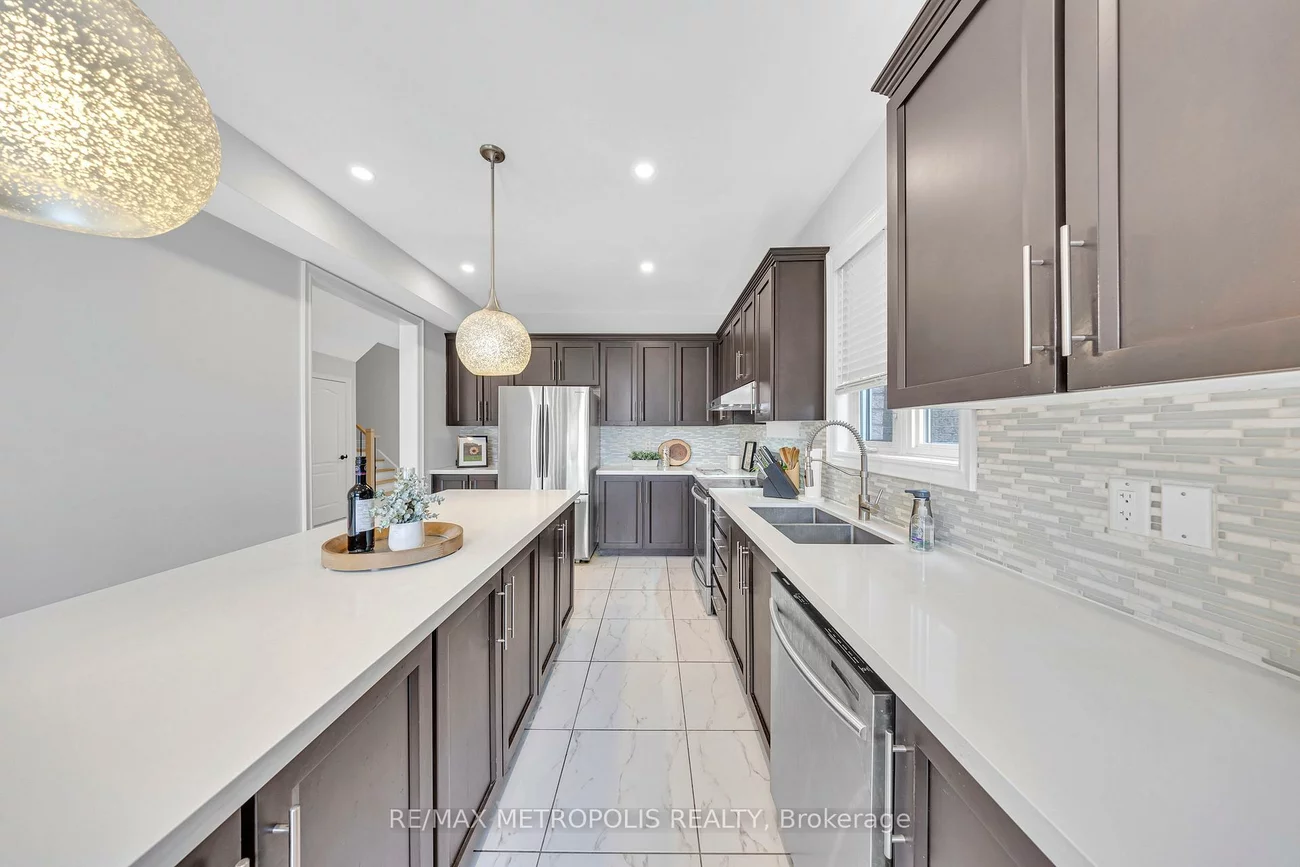31, Carter, Bradford, Bradford West Gwillimbury