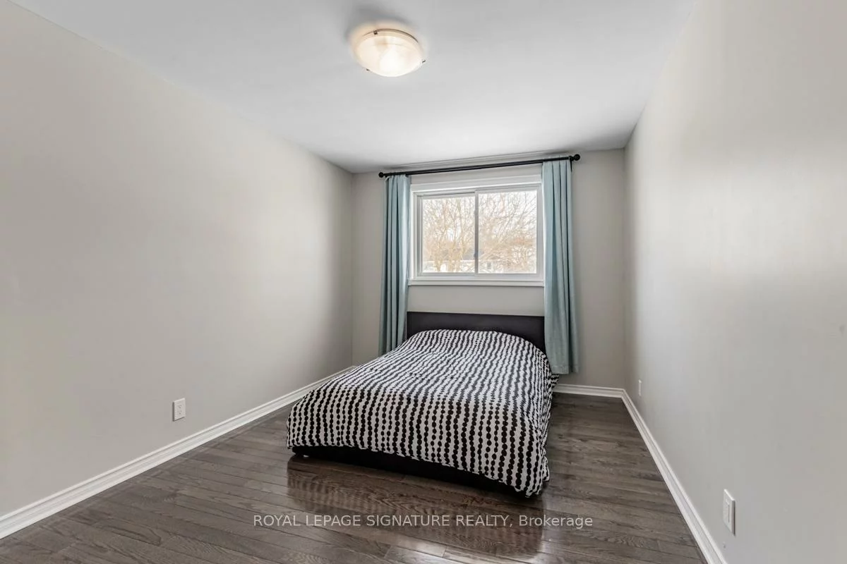 109, Imperial, Bradford, Bradford West Gwillimbury