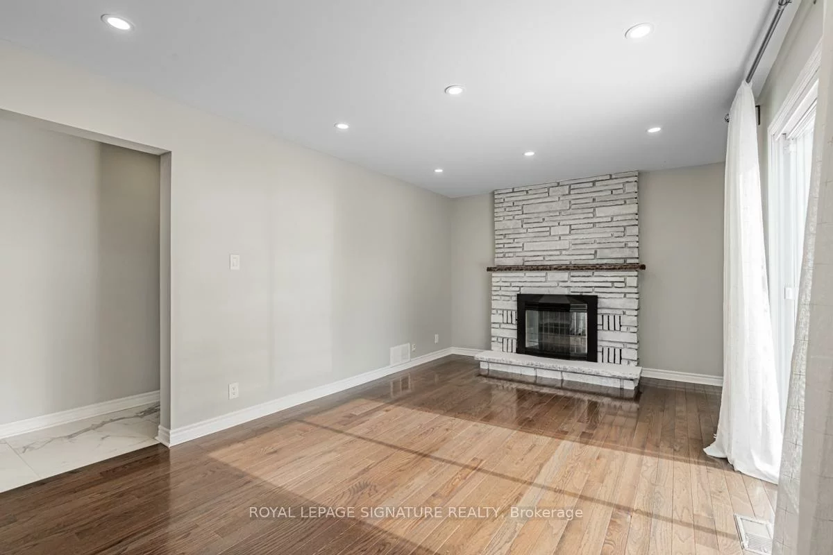 109, Imperial, Bradford, Bradford West Gwillimbury