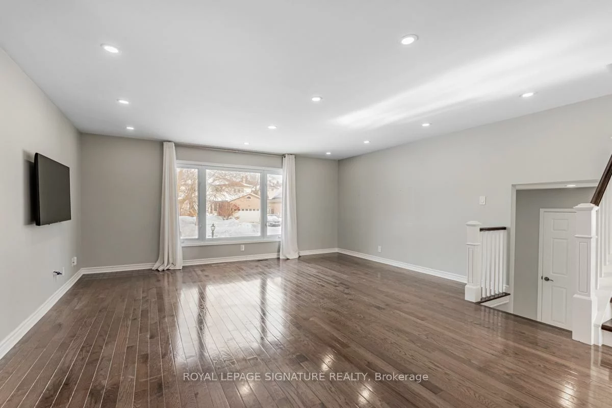 109, Imperial, Bradford, Bradford West Gwillimbury