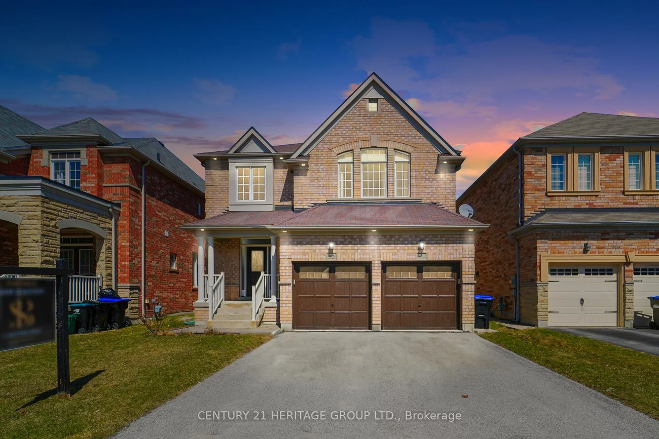 32, Amberwing, Bradford, Bradford West Gwillimbury