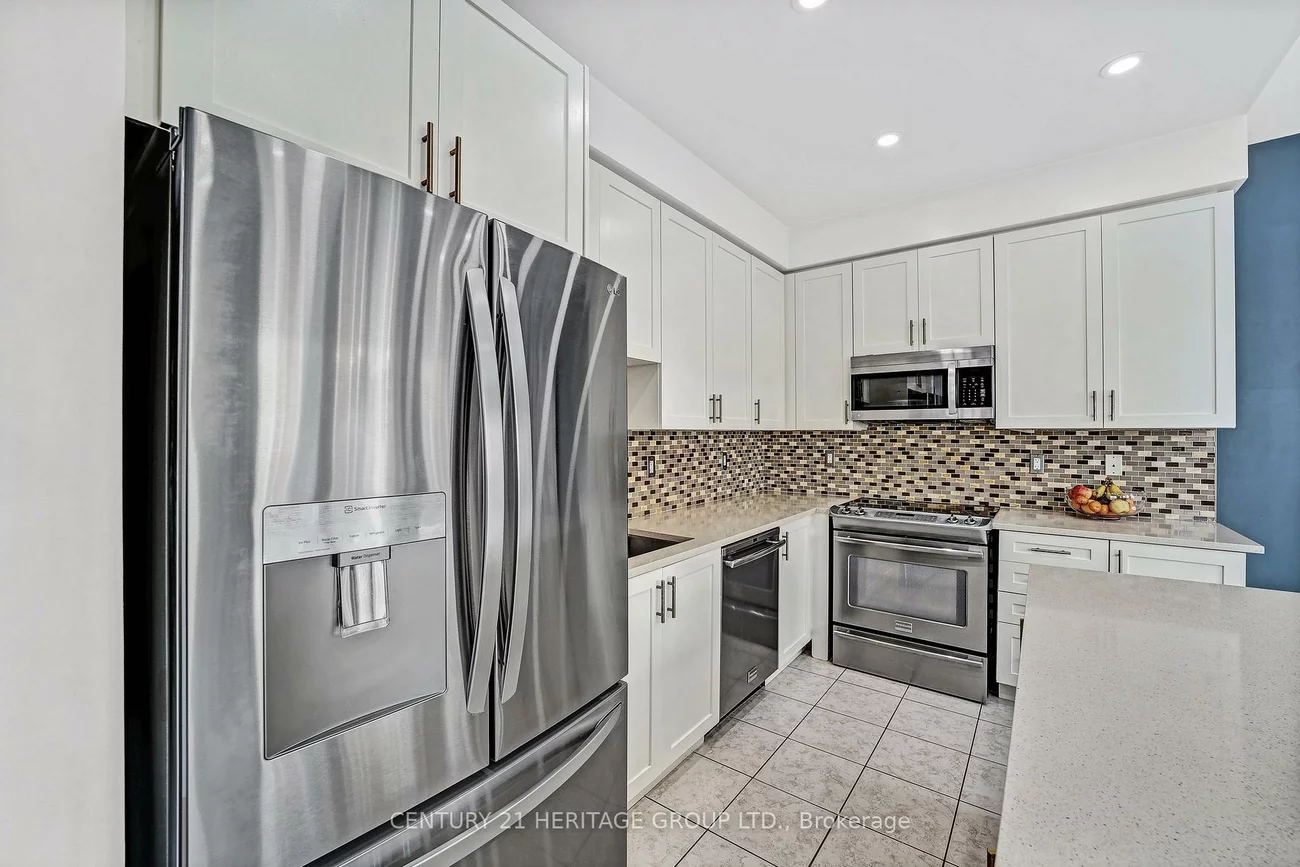 32, Amberwing, Bradford, Bradford West Gwillimbury