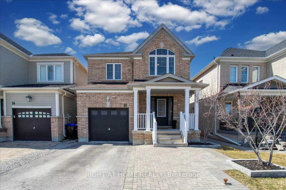 10, Liberty, Bradford, Bradford West Gwillimbury