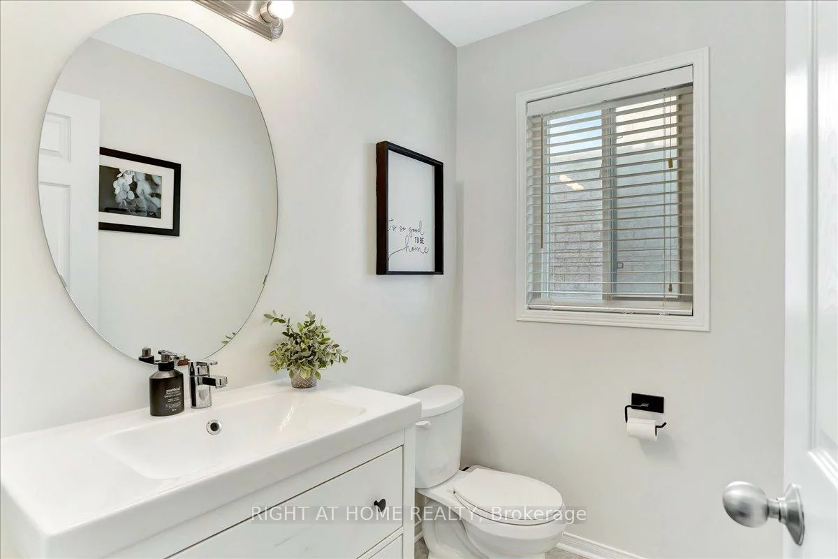 10, Liberty, Bradford, Bradford West Gwillimbury
