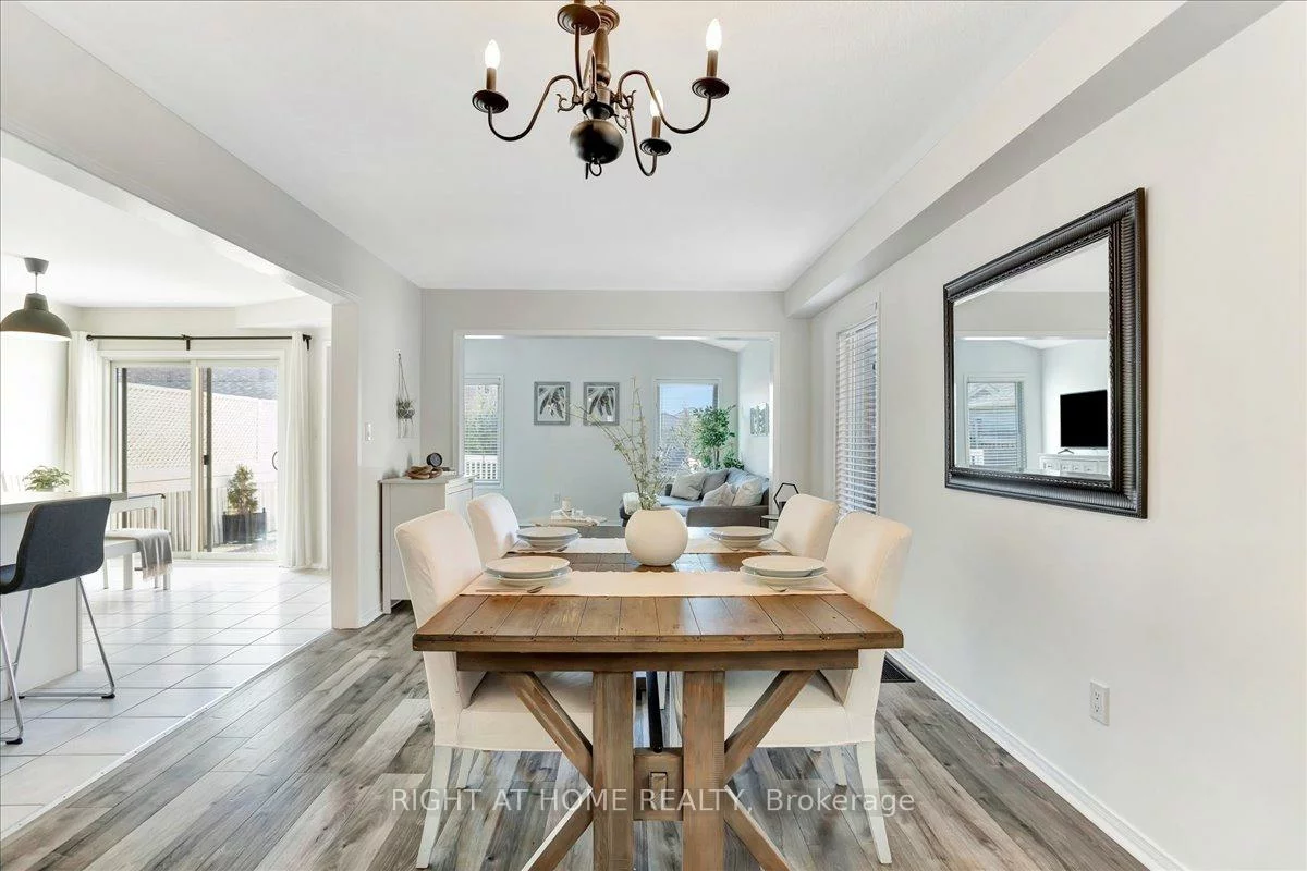 10, Liberty, Bradford, Bradford West Gwillimbury