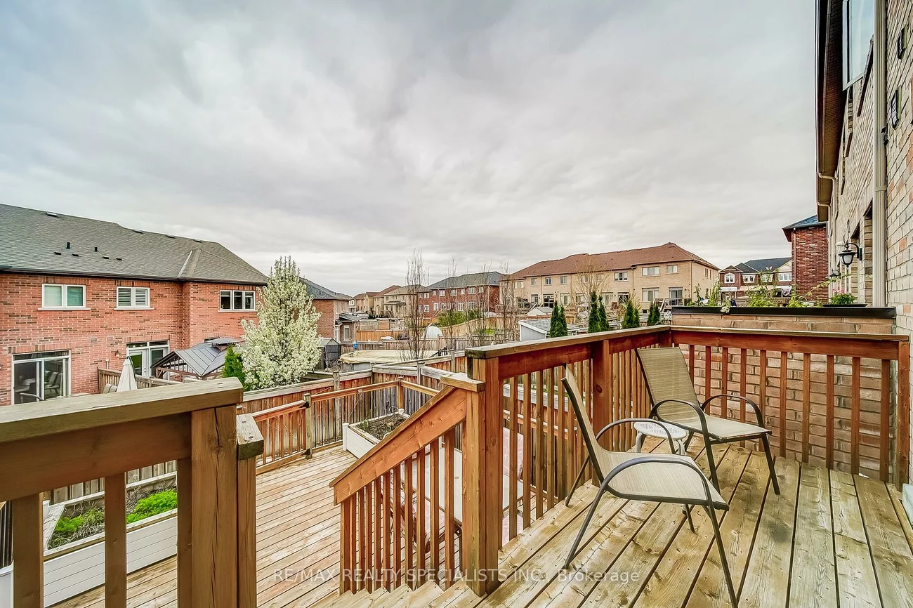94, Fortis, Bradford, Bradford West Gwillimbury
