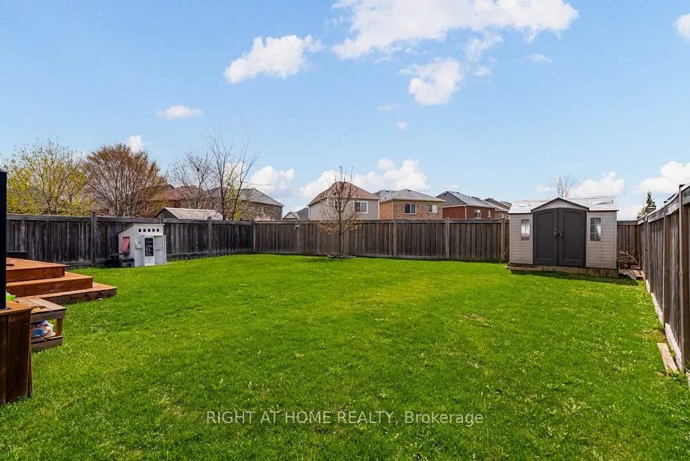 829, Miller Park, Bradford, Bradford West Gwillimbury