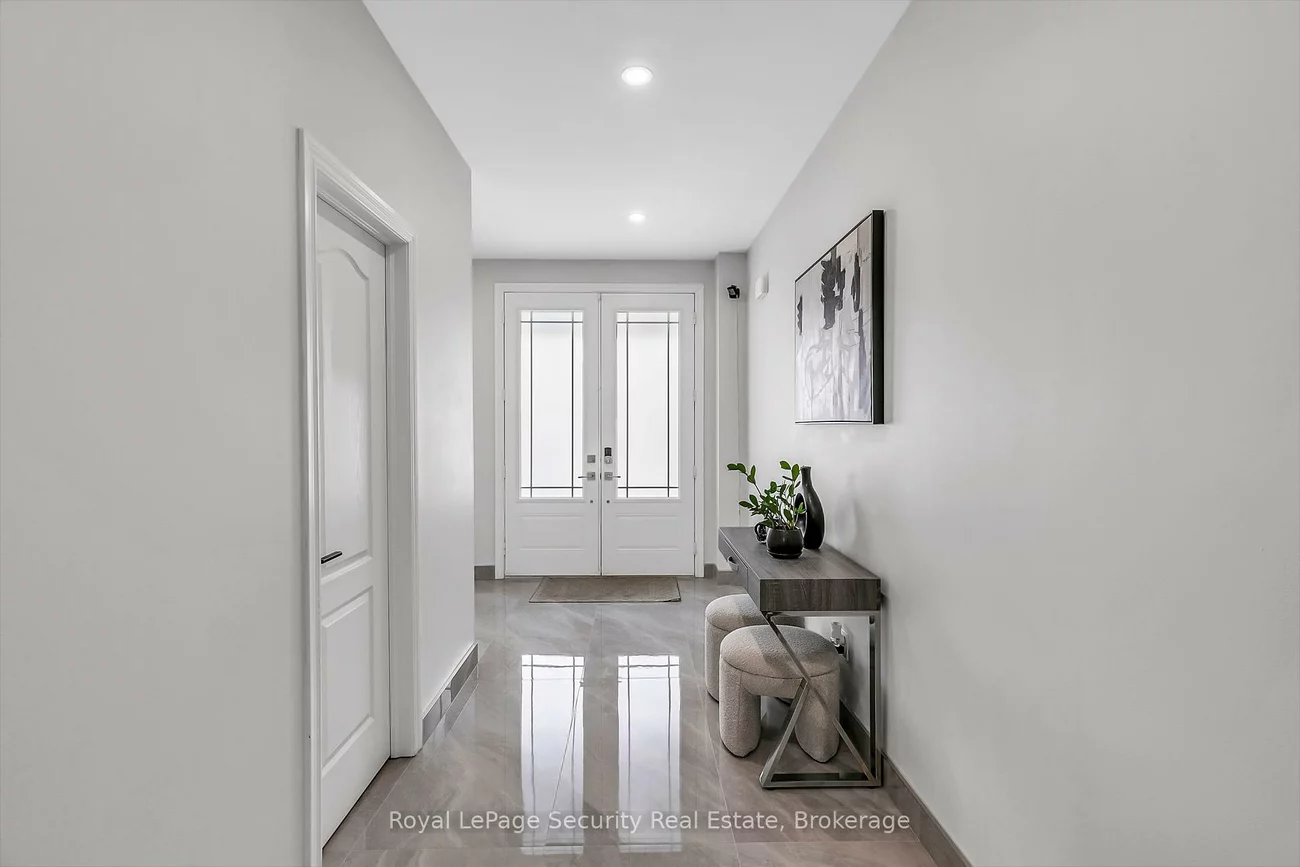 202, Gardiner, Bradford, Bradford West Gwillimbury