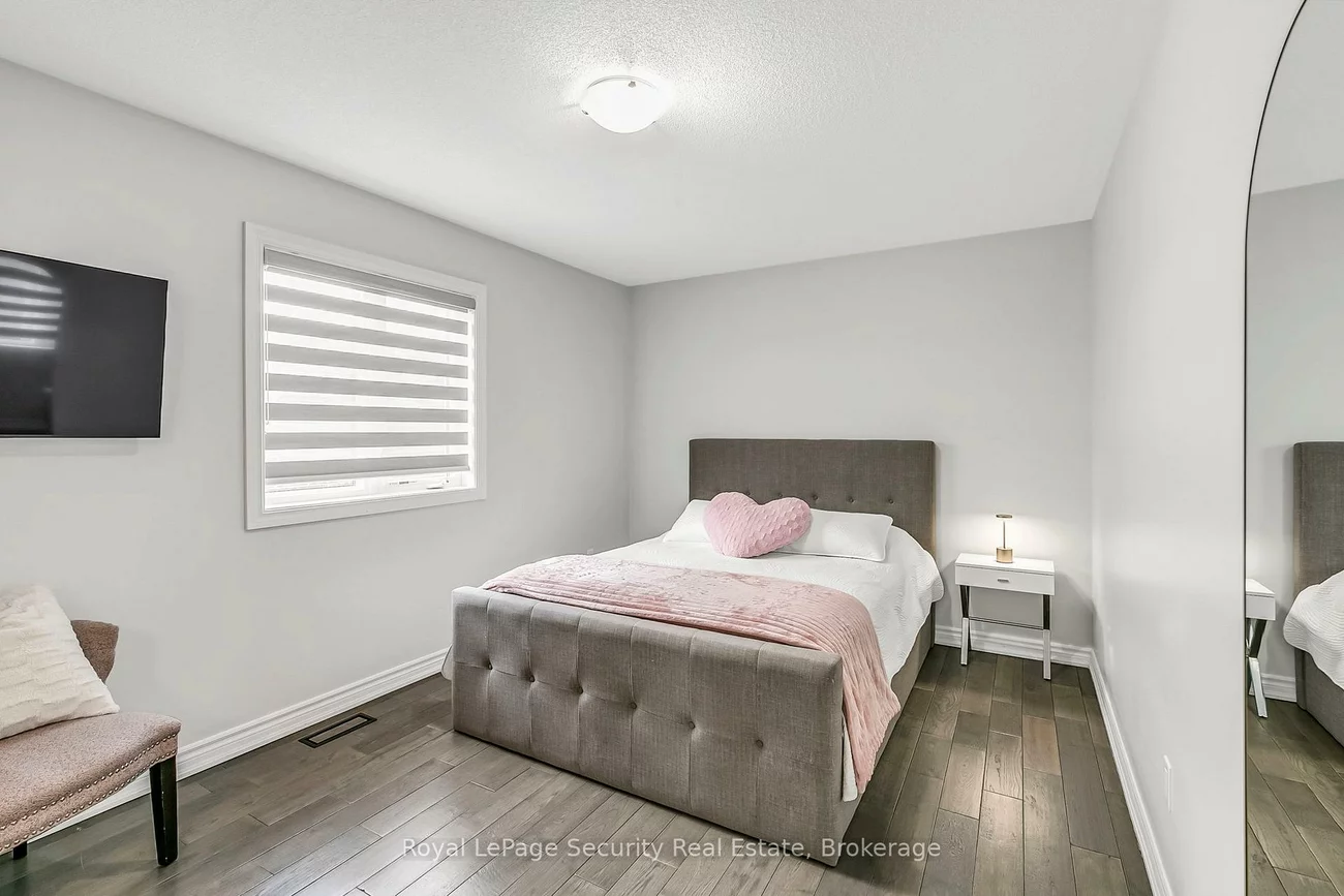 202, Gardiner, Bradford, Bradford West Gwillimbury