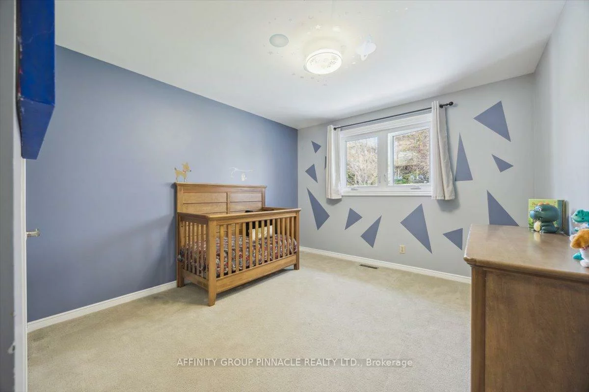 21, Imperial, Bradford, Bradford West Gwillimbury