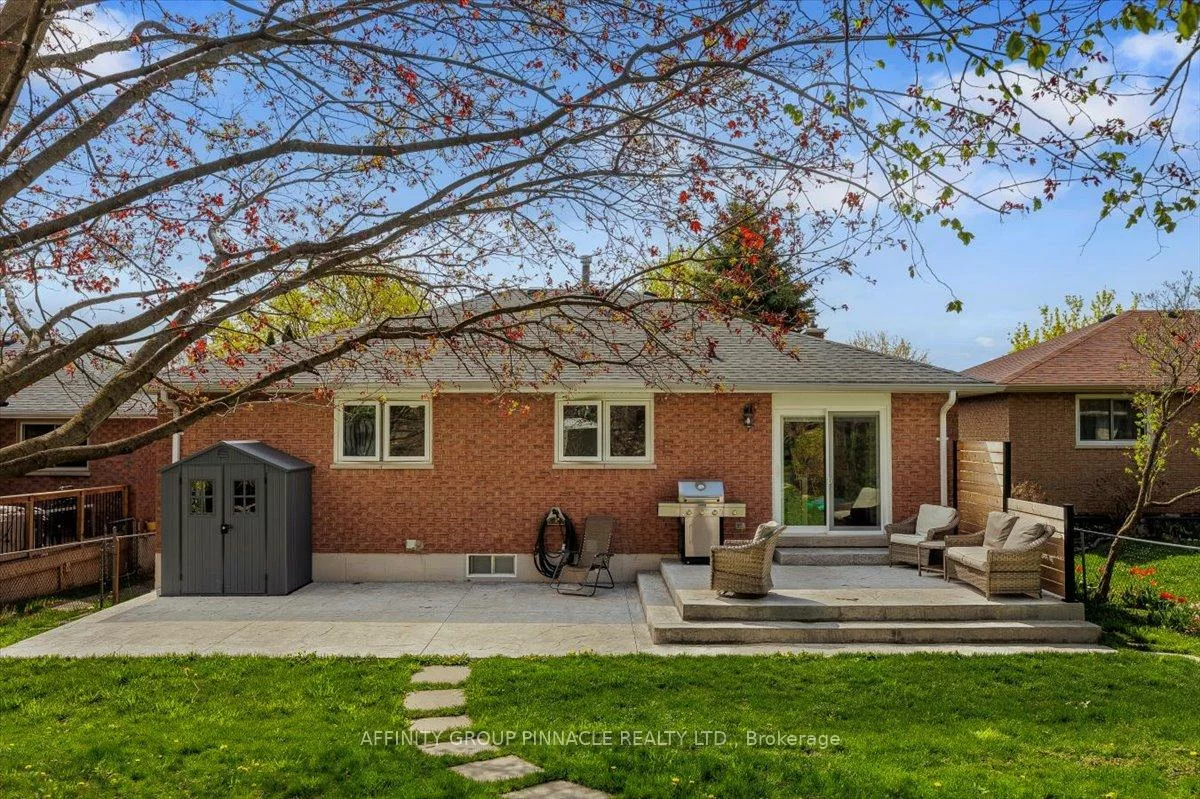 21, Imperial, Bradford, Bradford West Gwillimbury