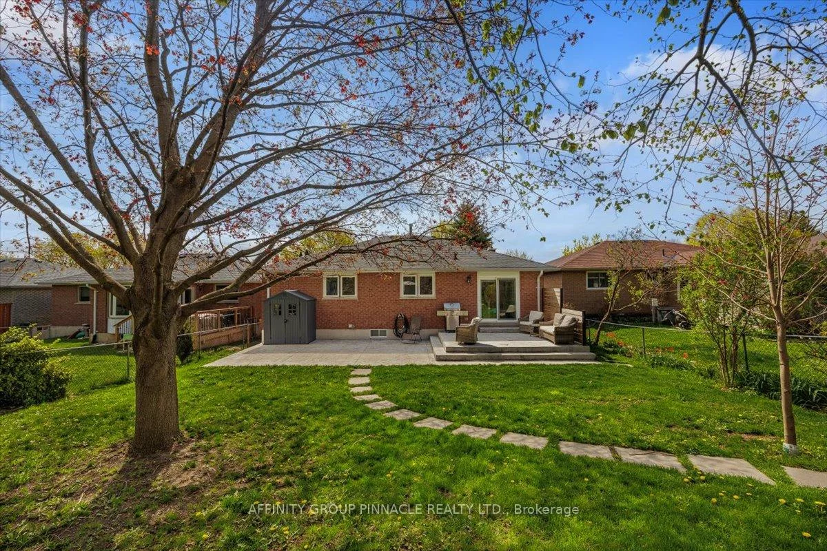 21, Imperial, Bradford, Bradford West Gwillimbury