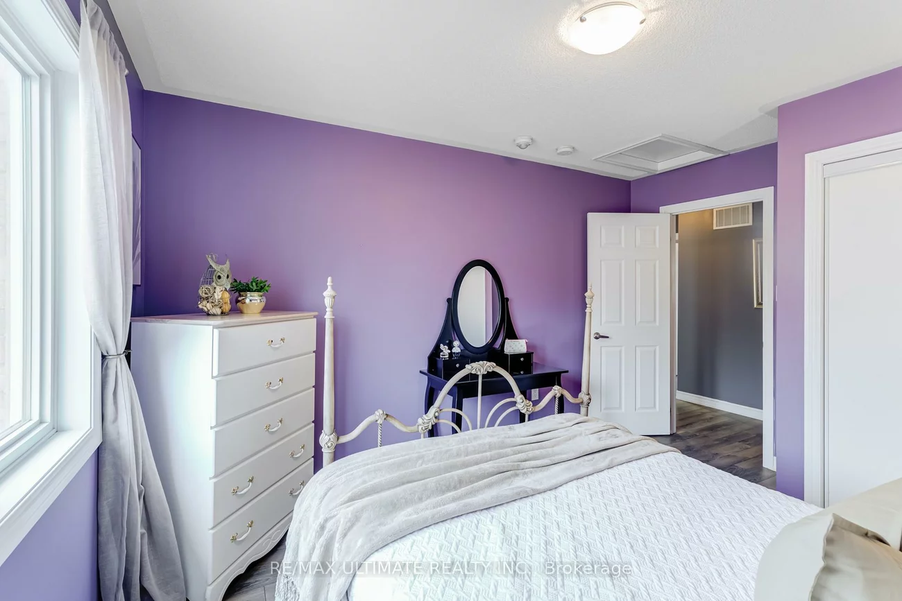 6, Daniele, Bradford, Bradford West Gwillimbury