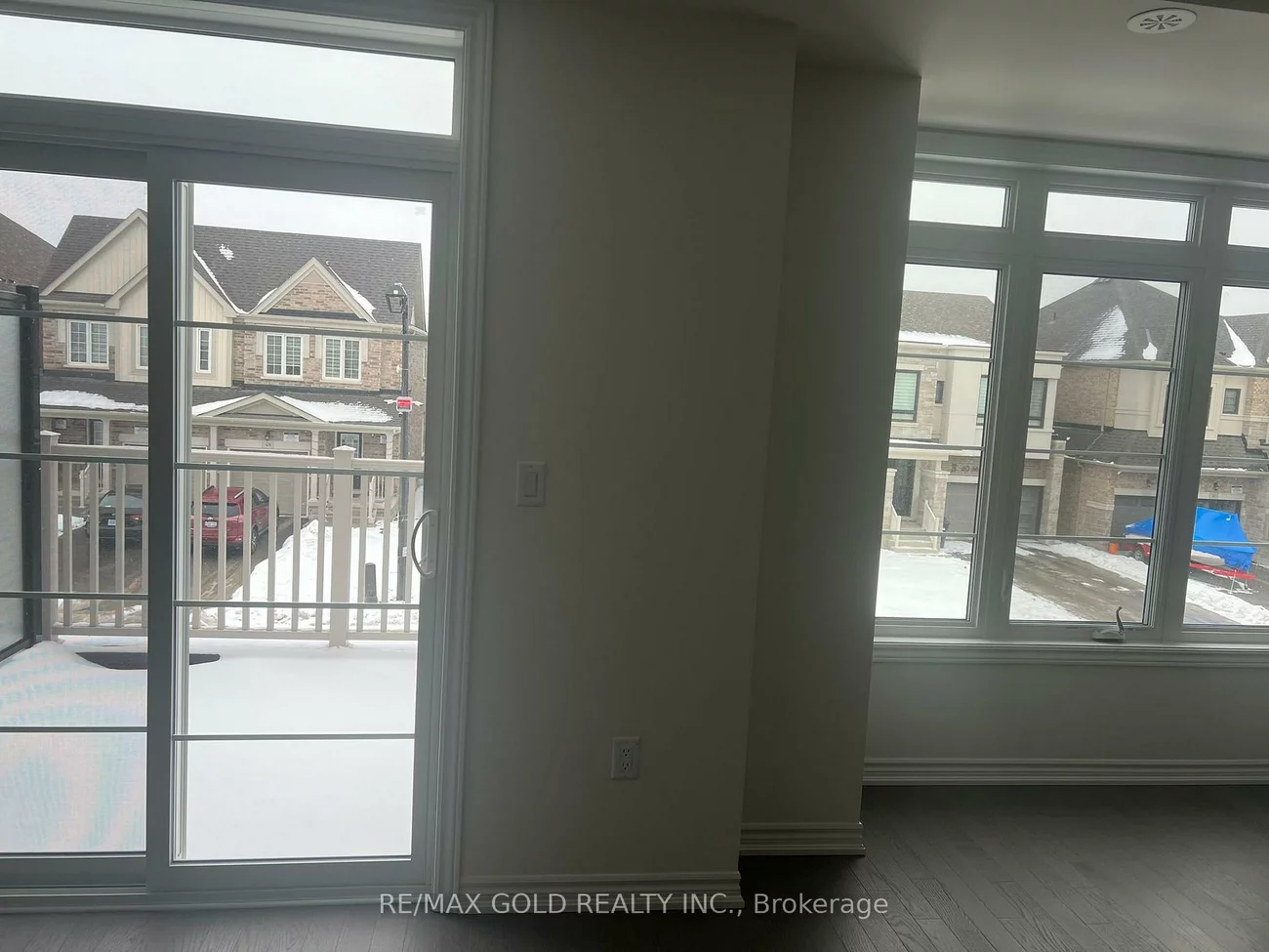 47, Montrose, Bradford, Bradford West Gwillimbury