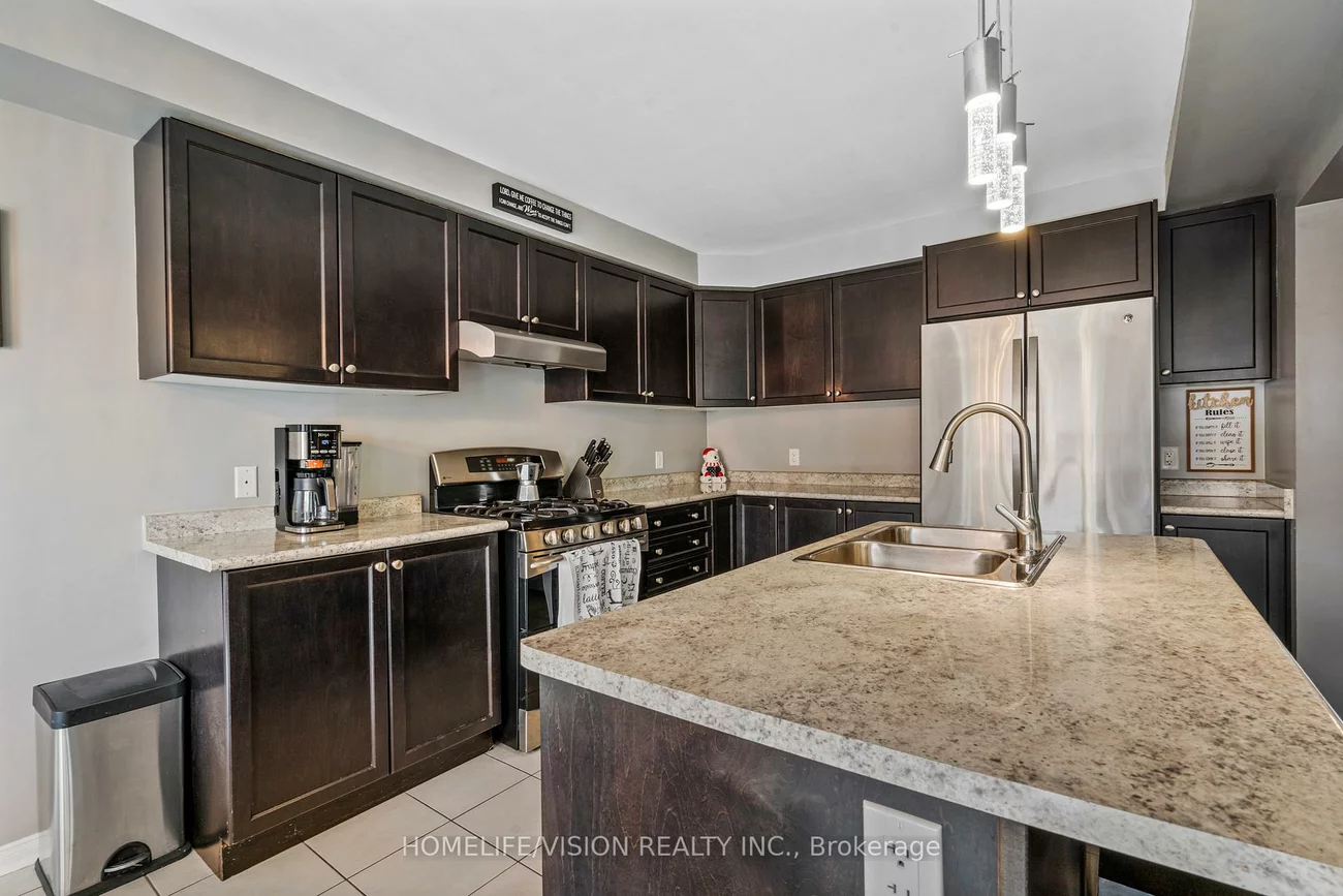 25, Long, Bradford, Bradford West Gwillimbury