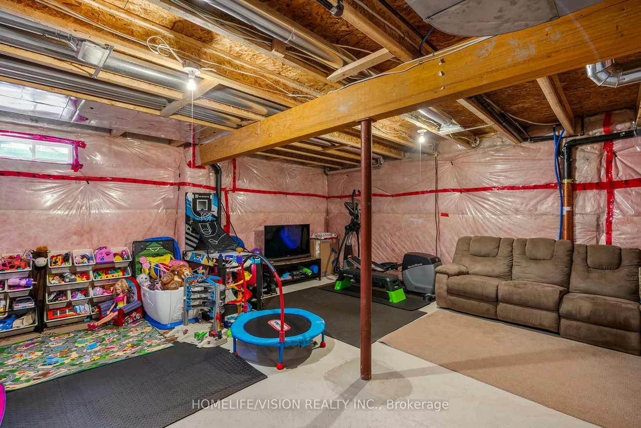 25, Long, Bradford, Bradford West Gwillimbury