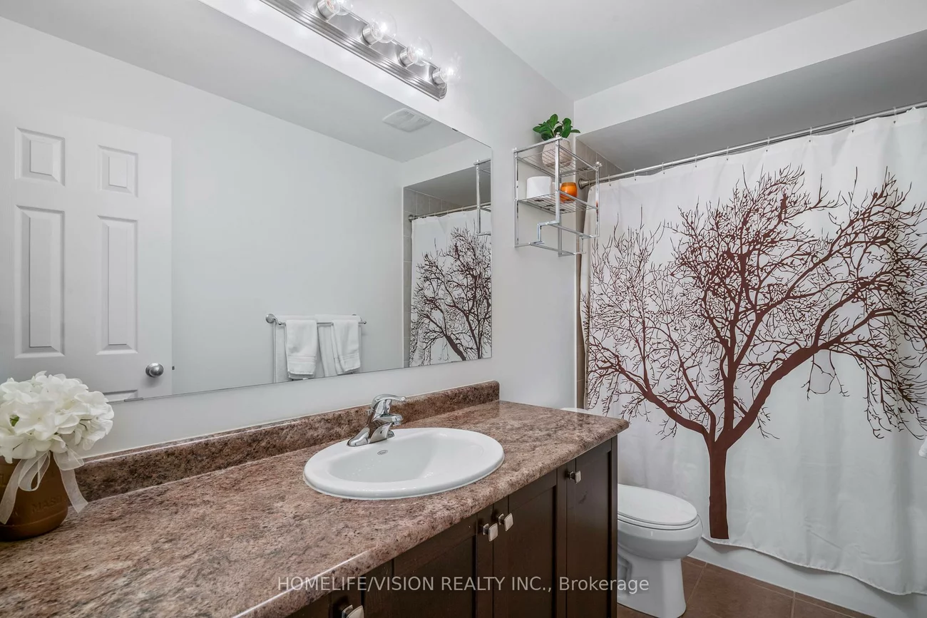 25, Long, Bradford, Bradford West Gwillimbury