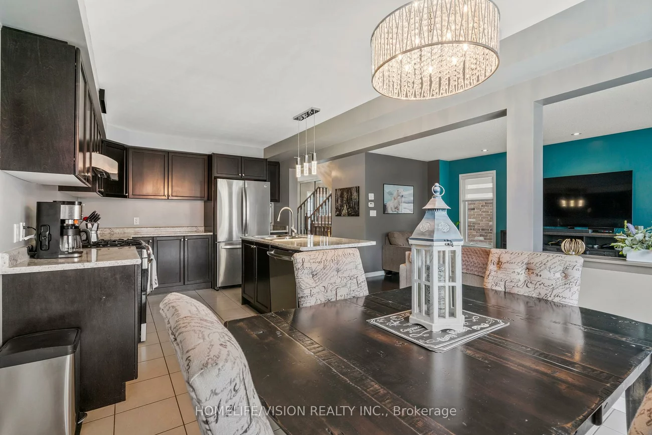 25, Long, Bradford, Bradford West Gwillimbury