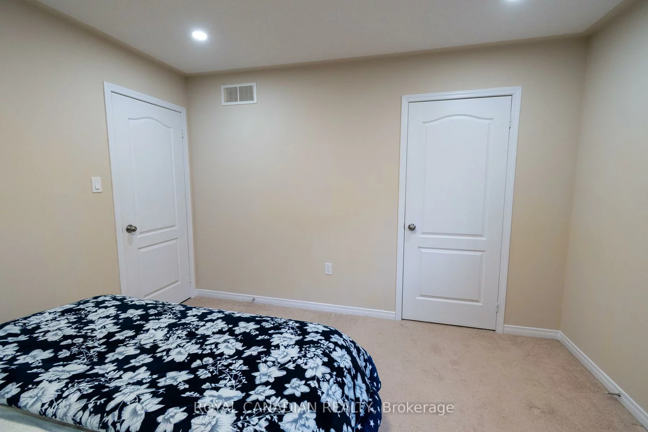 213, Richardson, Bradford, Bradford West Gwillimbury